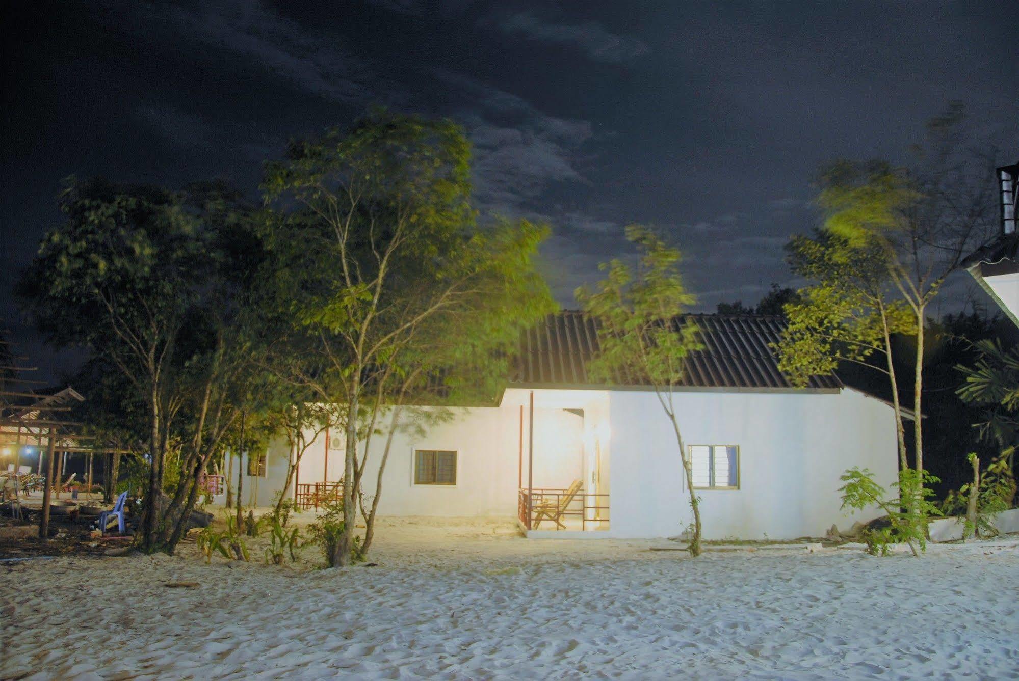 Home Stay Resort Koh Rong Sanloem Zewnętrze zdjęcie